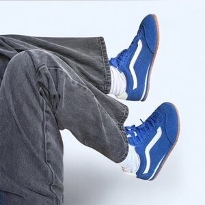 *SOLD* Vans True Blue Super Lowpro